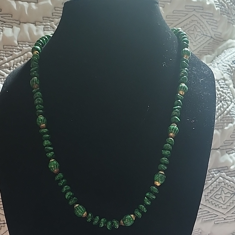 Elegant Green and Gold Beaded Necklace $5 With Bundle Item